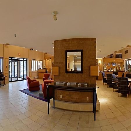 Holiday Inn Express Toronto East - Scarborough By Ihg Экстерьер фото