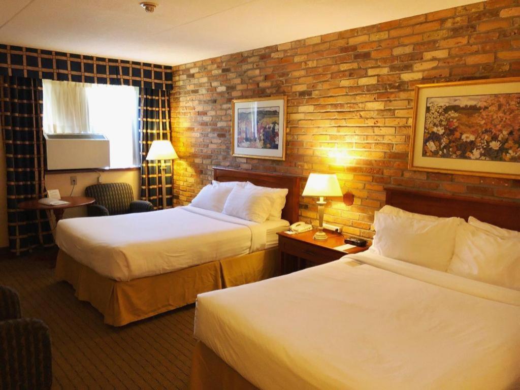 Holiday Inn Express Toronto East - Scarborough By Ihg Экстерьер фото