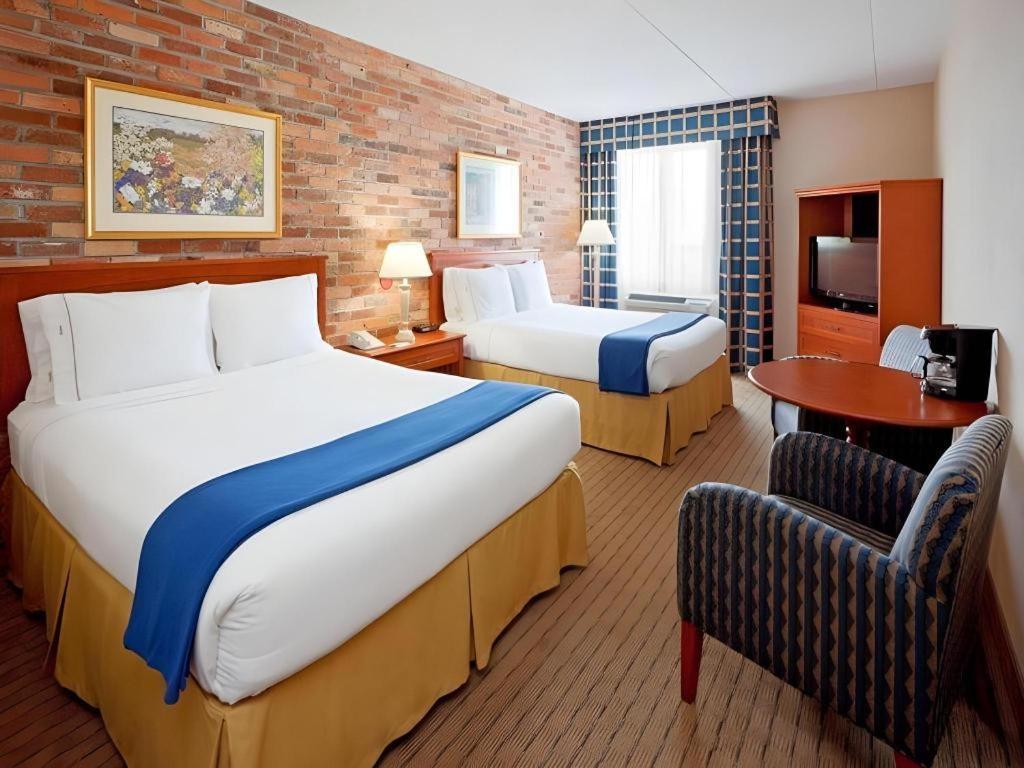 Holiday Inn Express Toronto East - Scarborough By Ihg Экстерьер фото